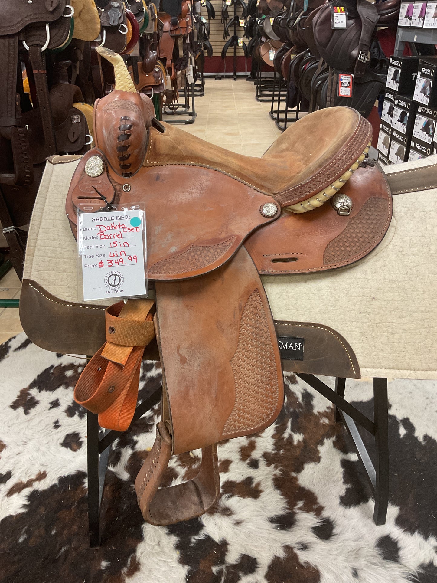 Used Dakota Barrel Saddle
