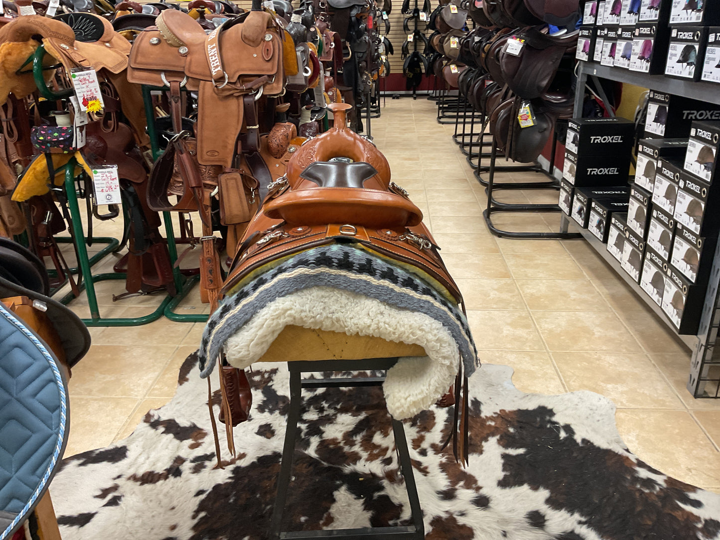 TEX TAN TRAIL SADDLE
