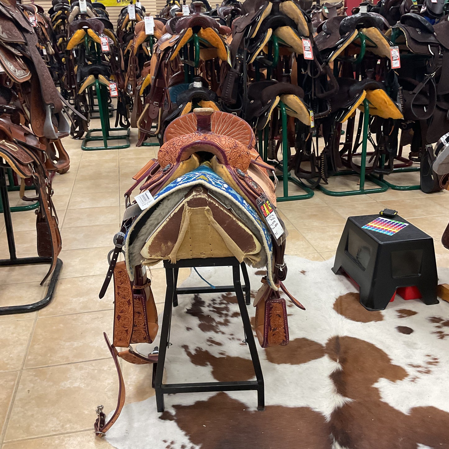 J & J roping saddle