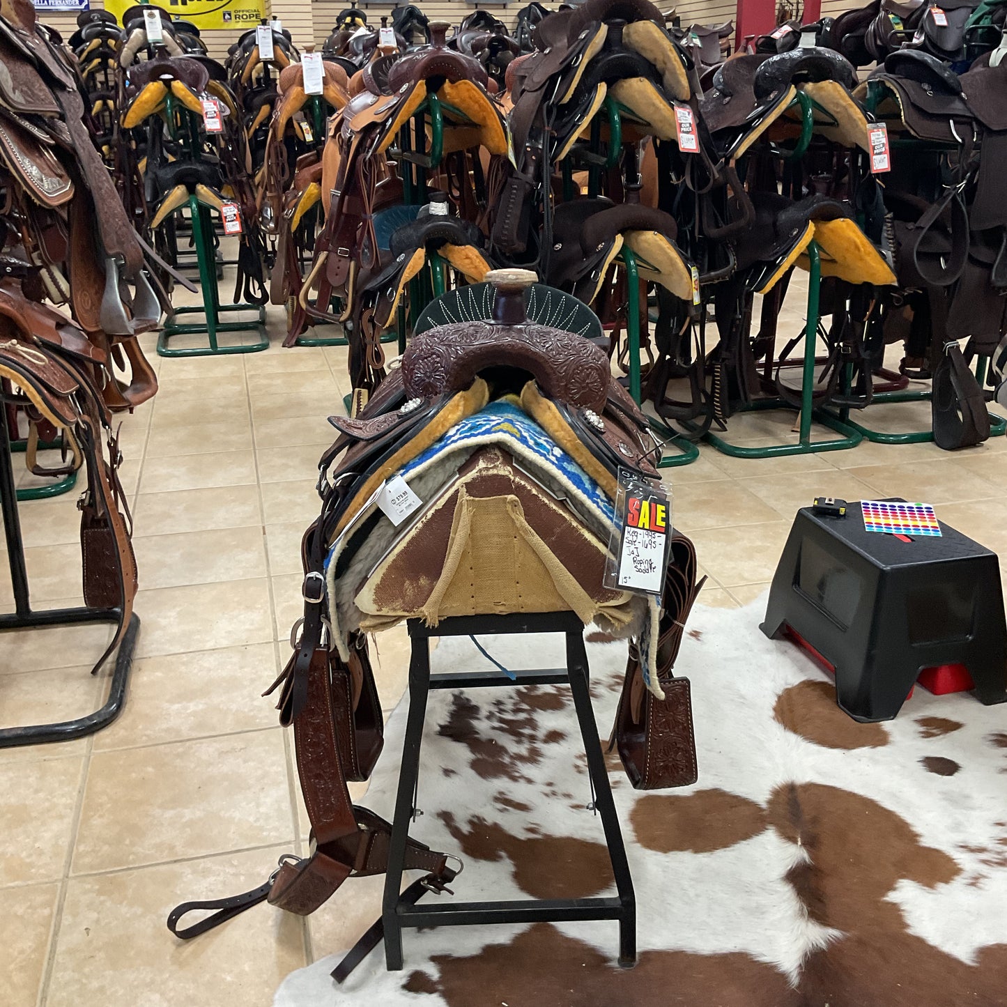 J & J roping saddle
