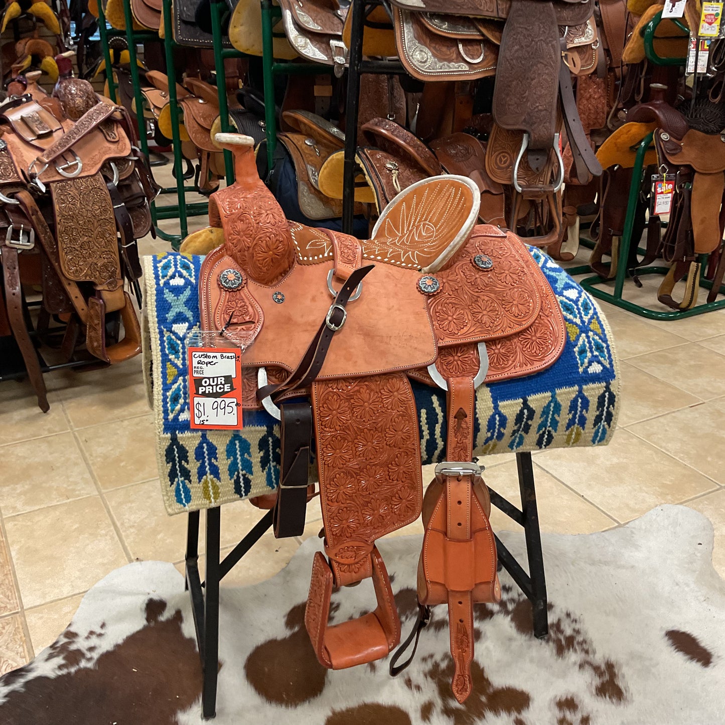 Custom Brazilian roper saddle