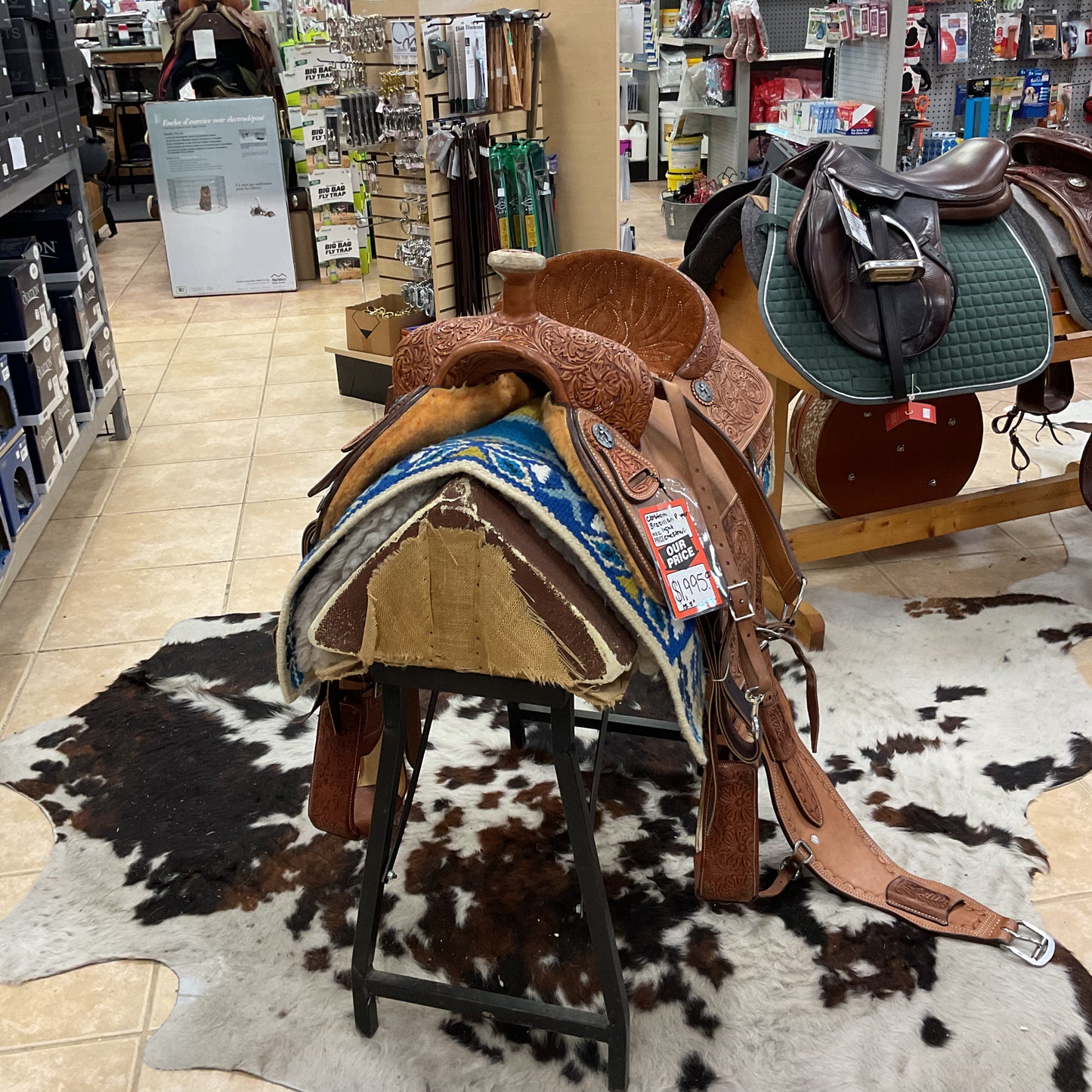 Custom Brazilian roping saddle