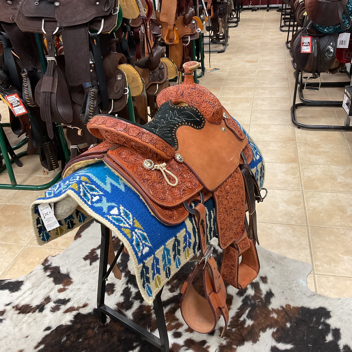 Custom Brazilian roping saddle