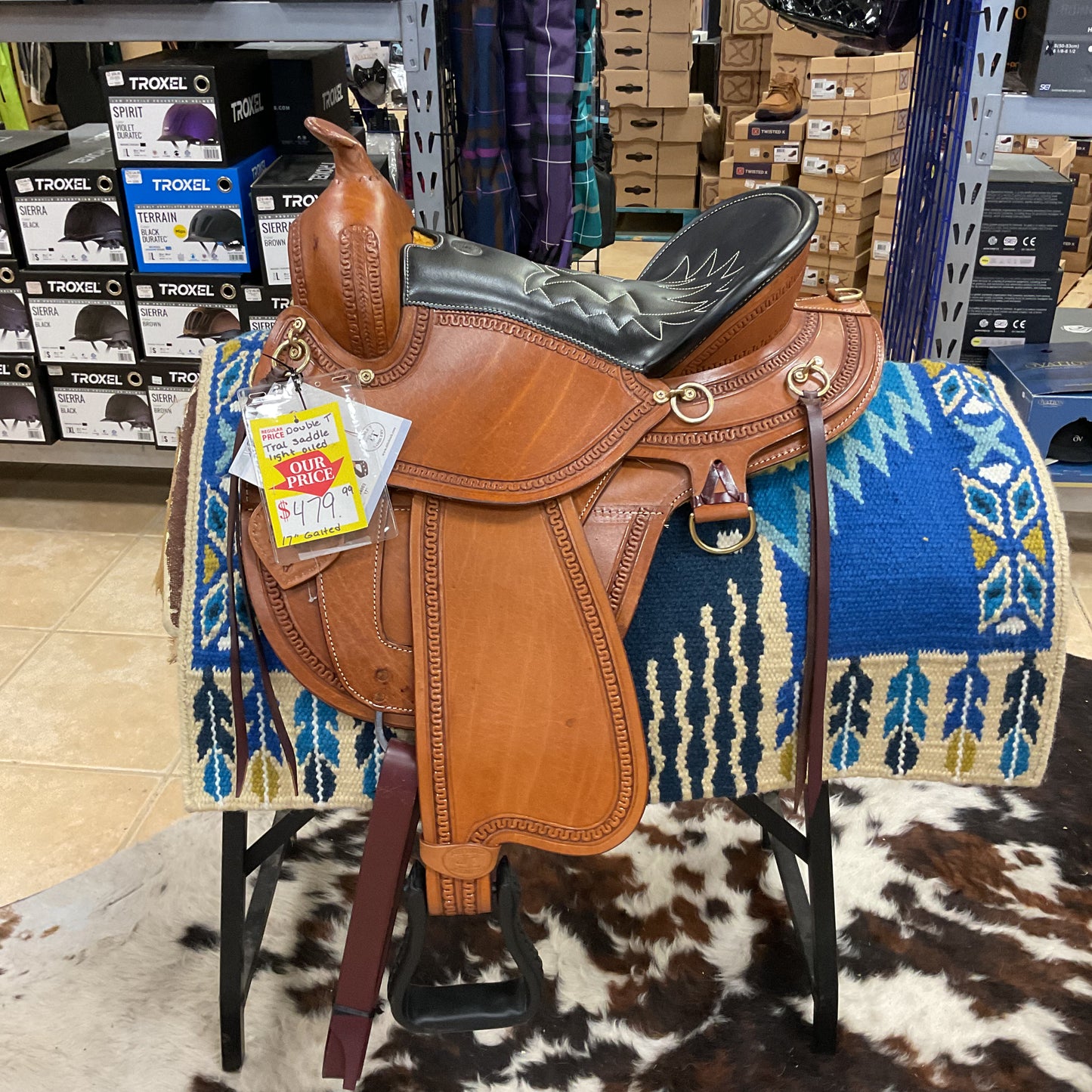 Double T trail saddle