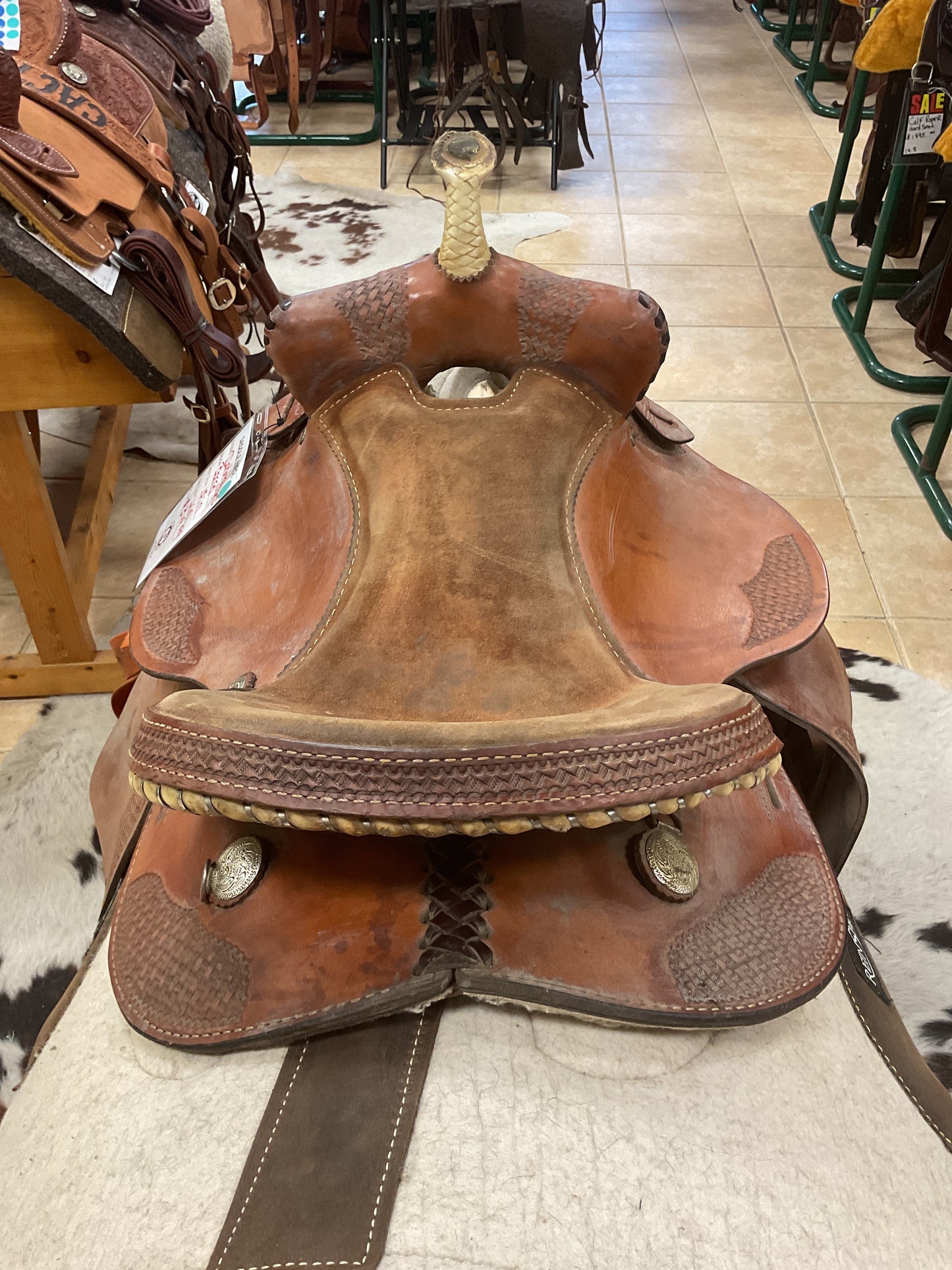 Used Dakota Barrel Saddle