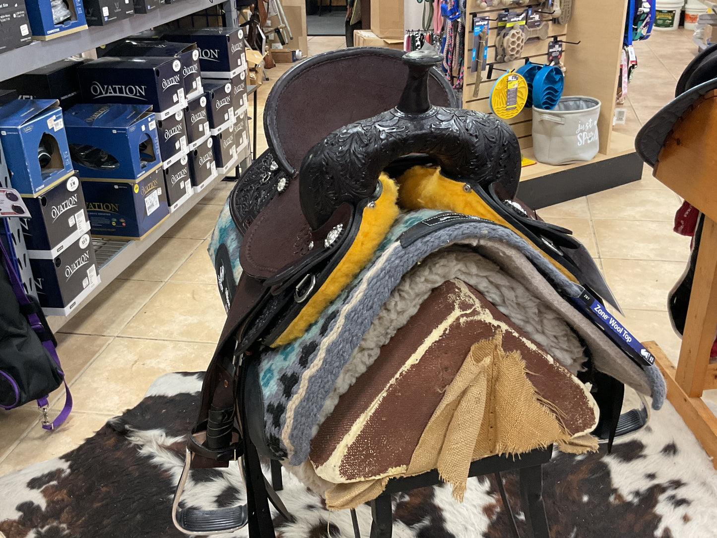 J & J TACK BARREL SADDLE