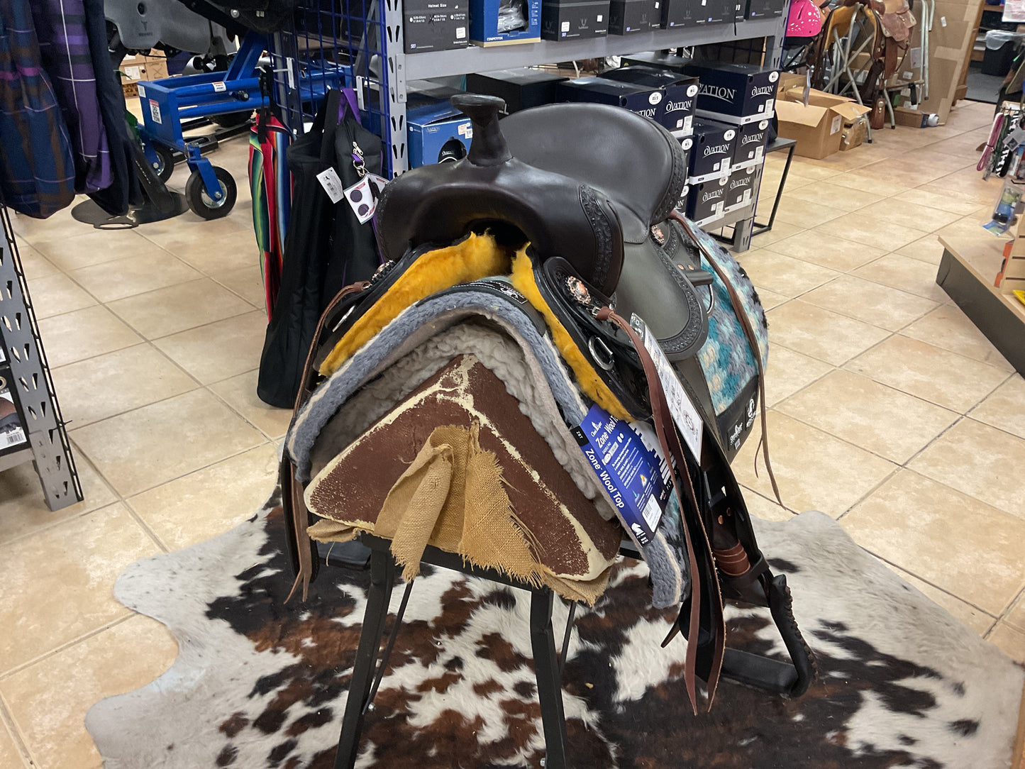 J & J TACK TRAIL SADDLE