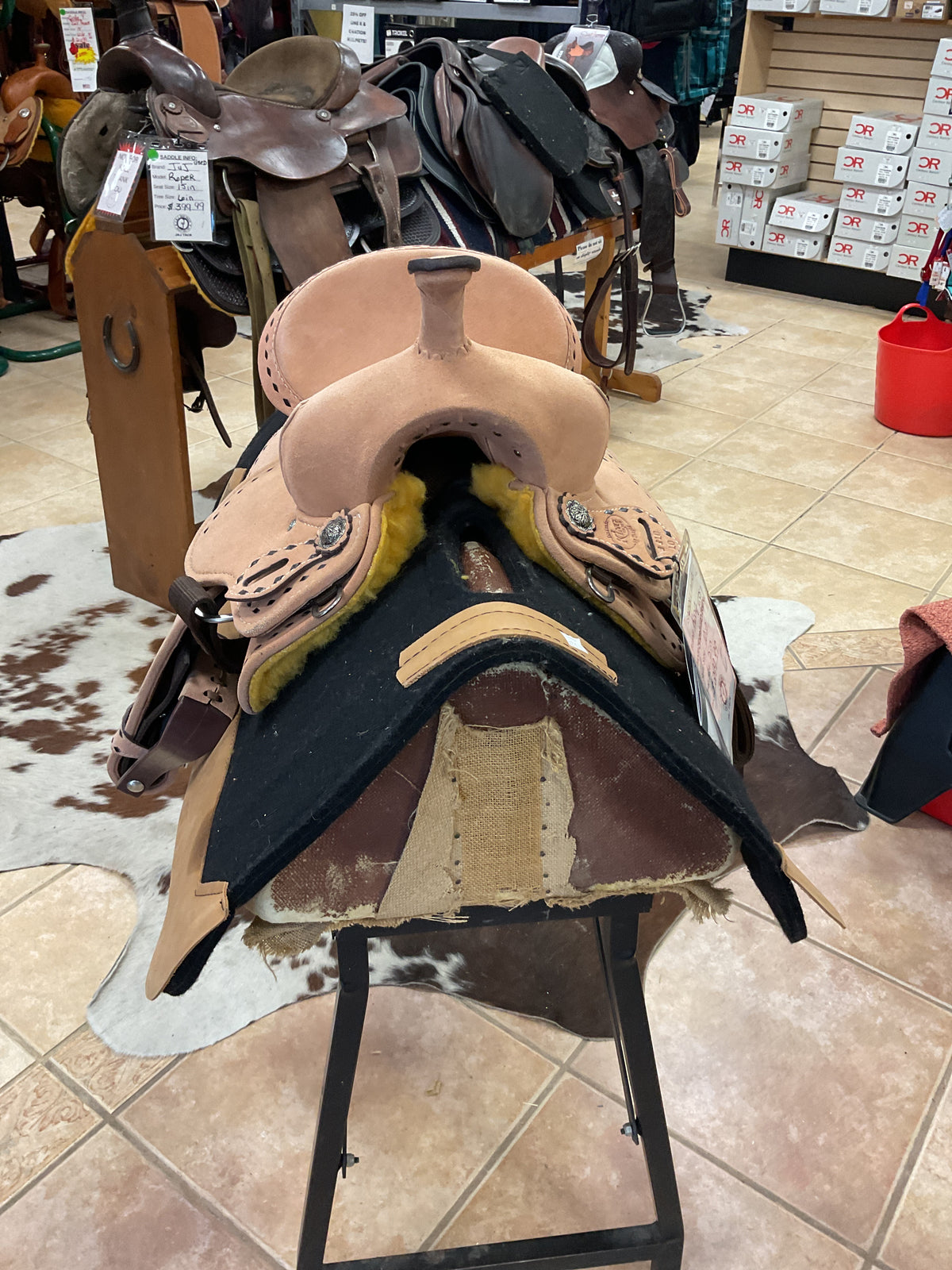 King barrel saddle