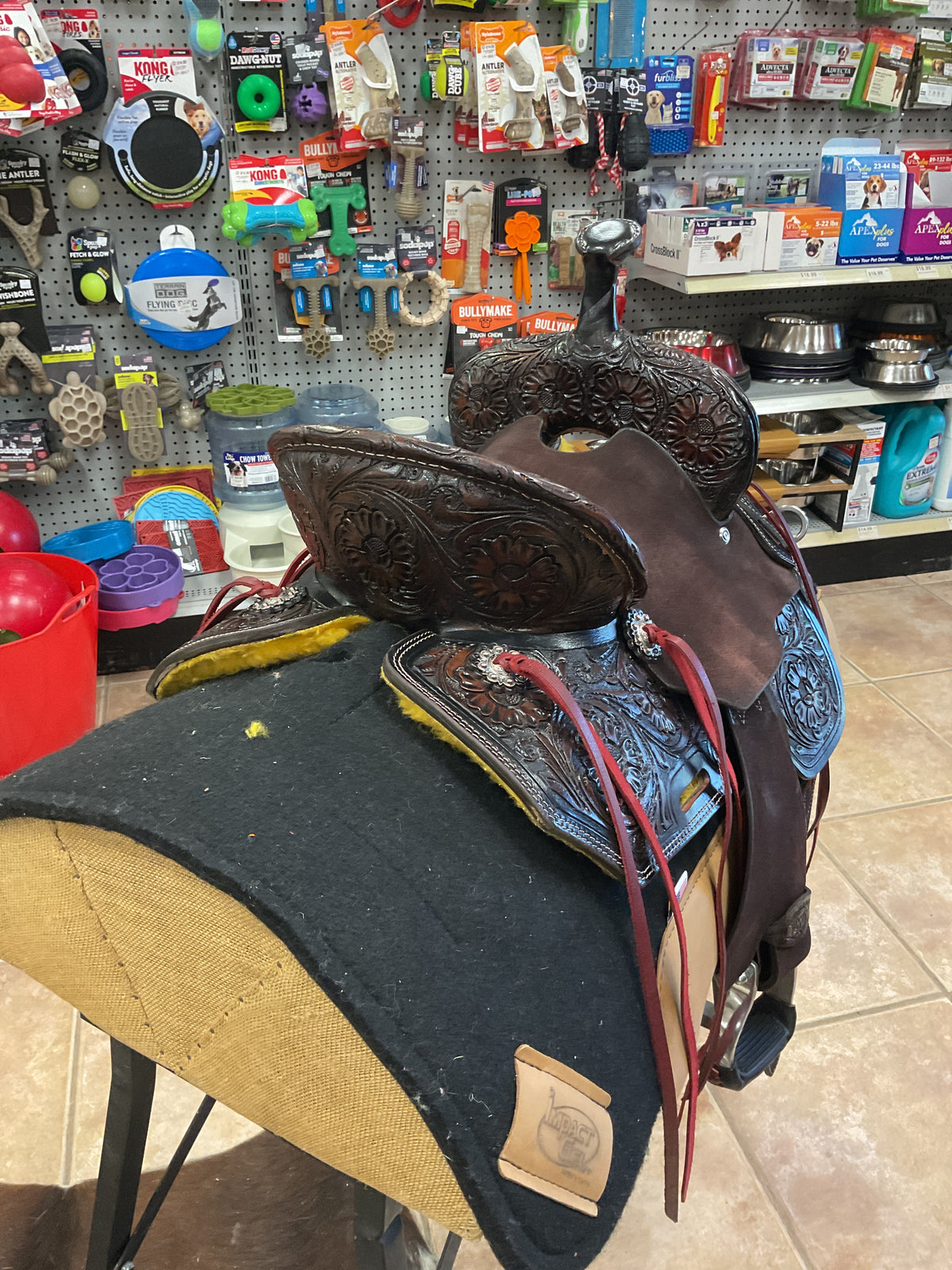 Silver Royal Barrel saddle