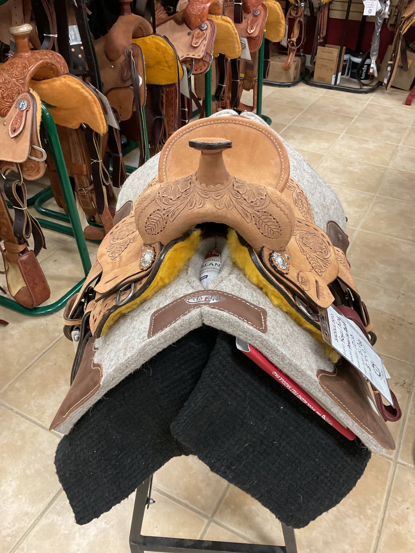 Royal King Amarillo Youth Barrel