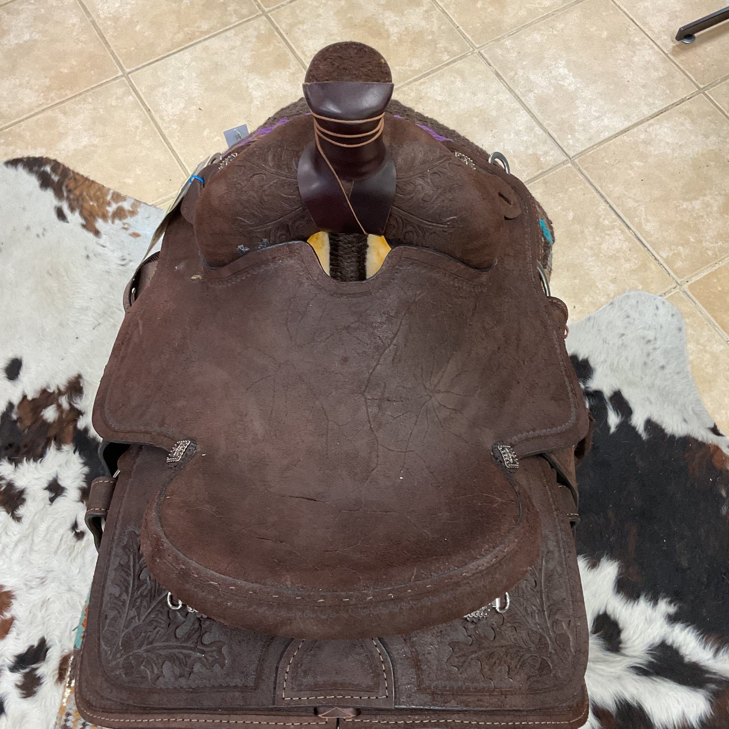 J&J Tack Hardseat Chocolate Roper