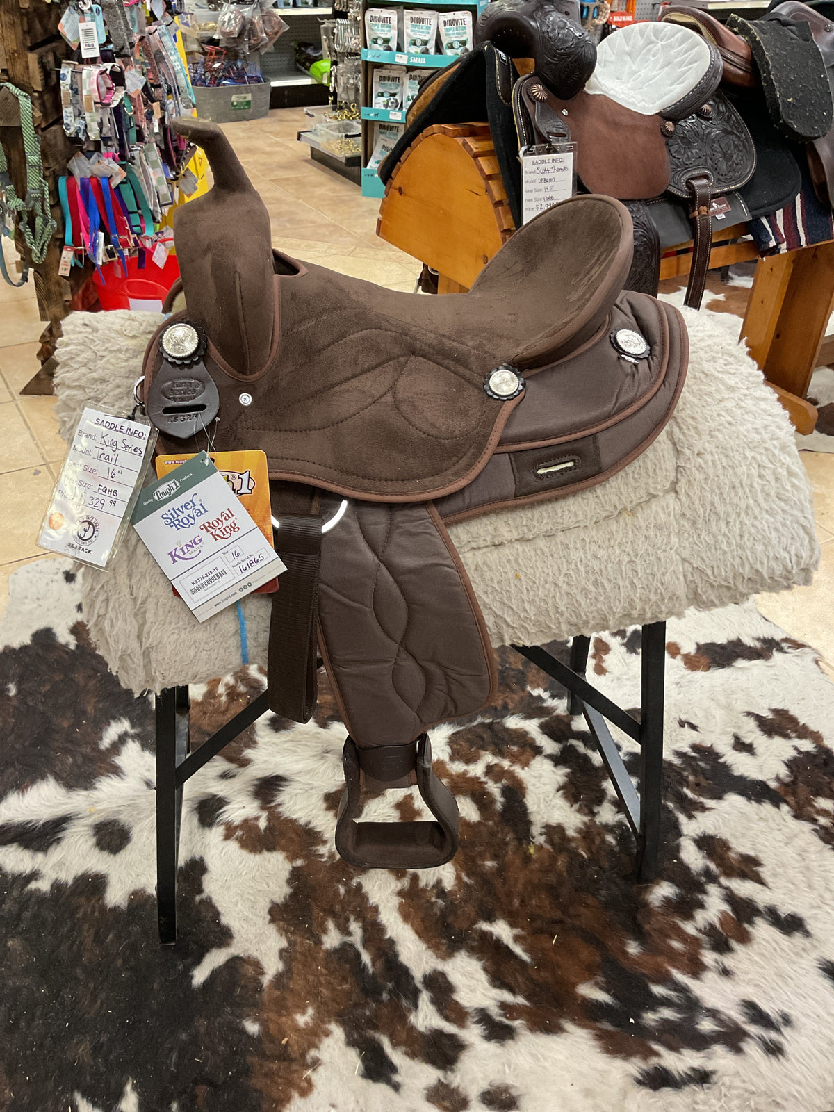 King Series Suede Seat Trail Saddle