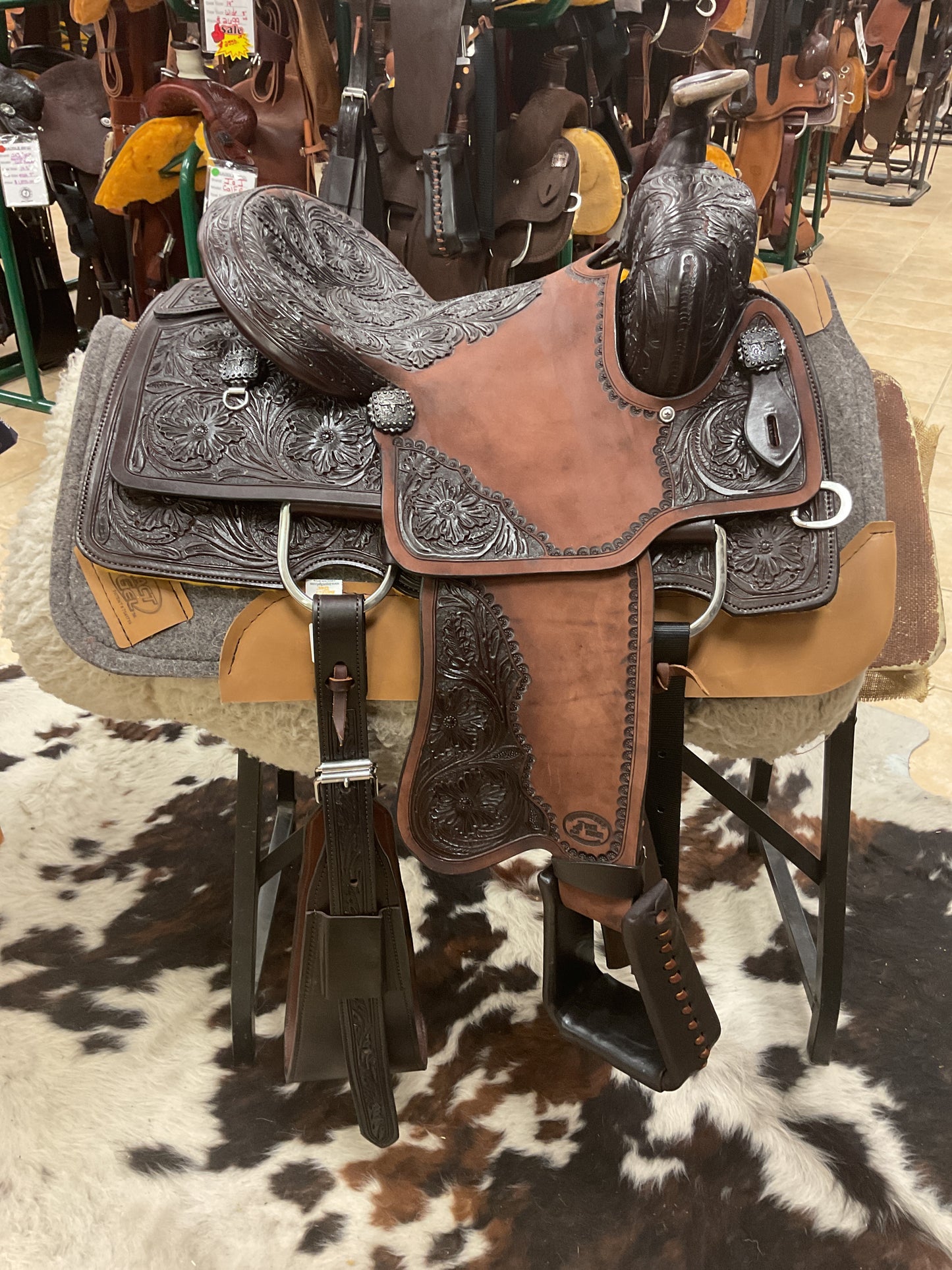 J&J Tack Hardseat Association Roper