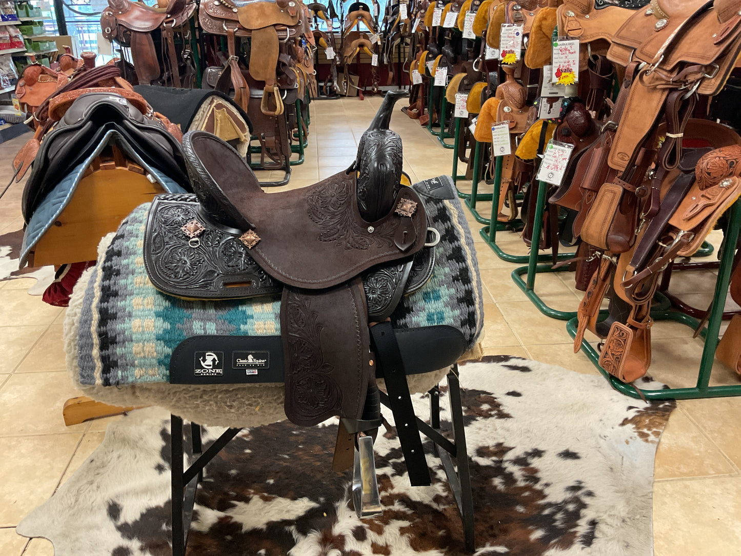 J & J TACK BARREL SADDLE