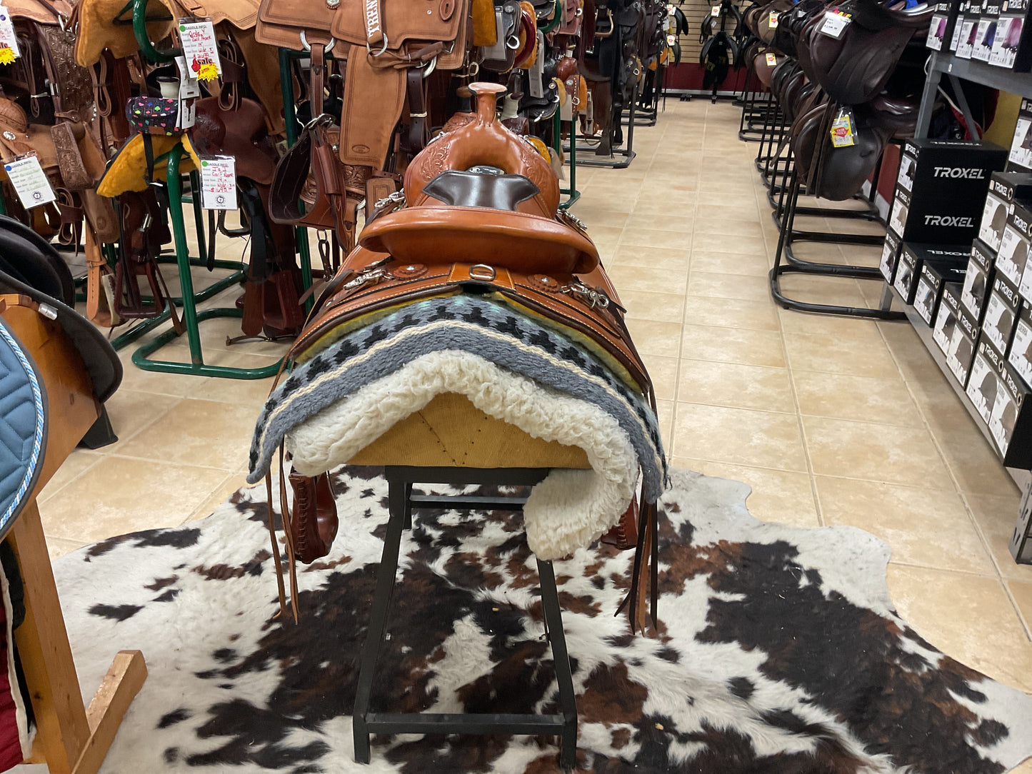 TEX TAN TRAIL SADDLE