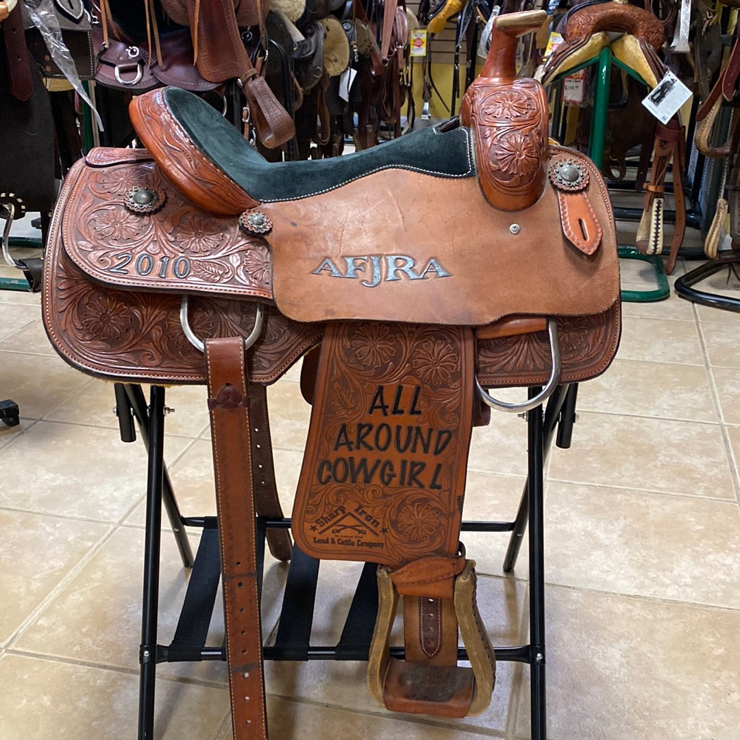 Master Saddlery Trophy Saddle