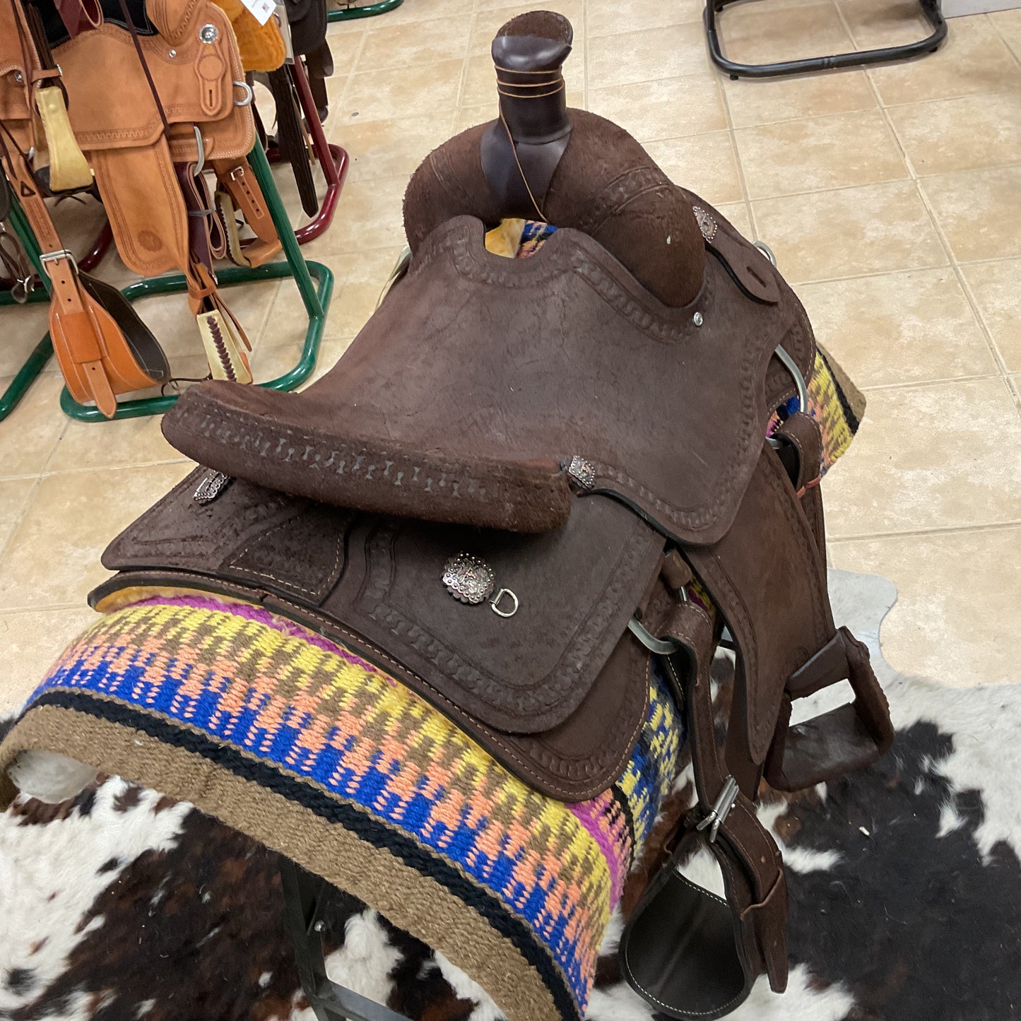 J&J Tack Hardseat Chocolate Roper