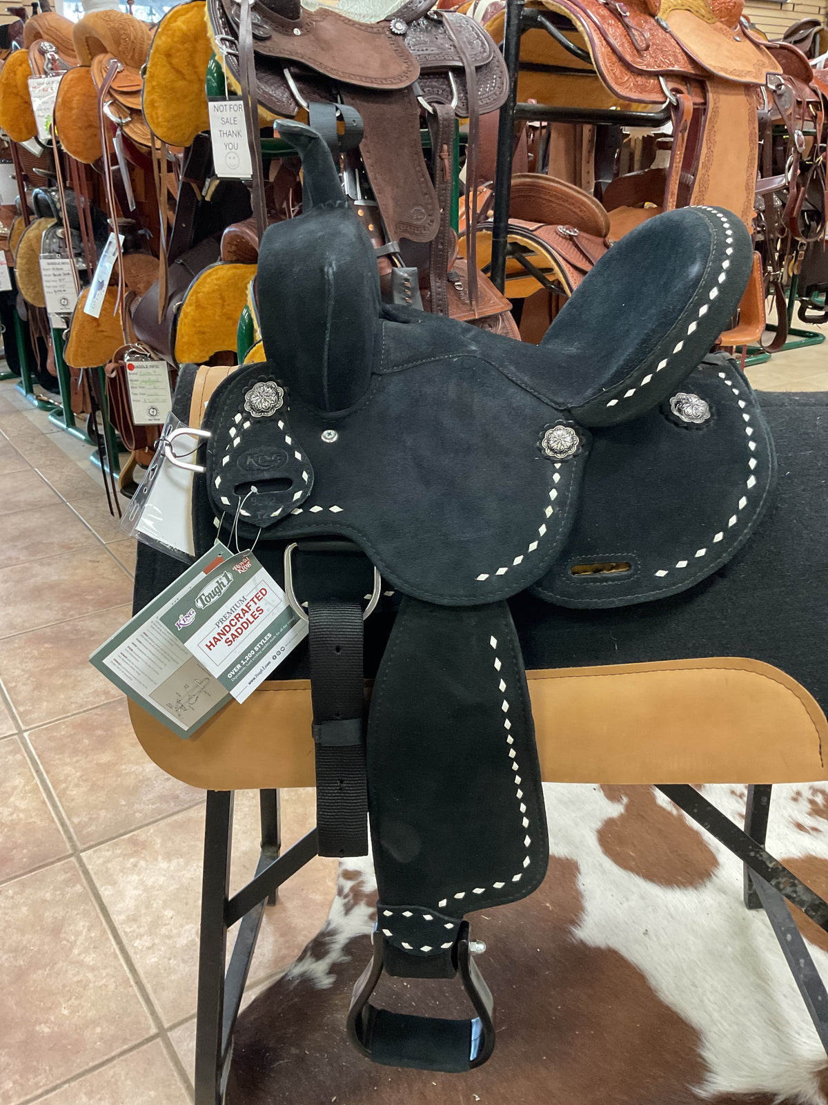 King Series Stratford Suede Saddle