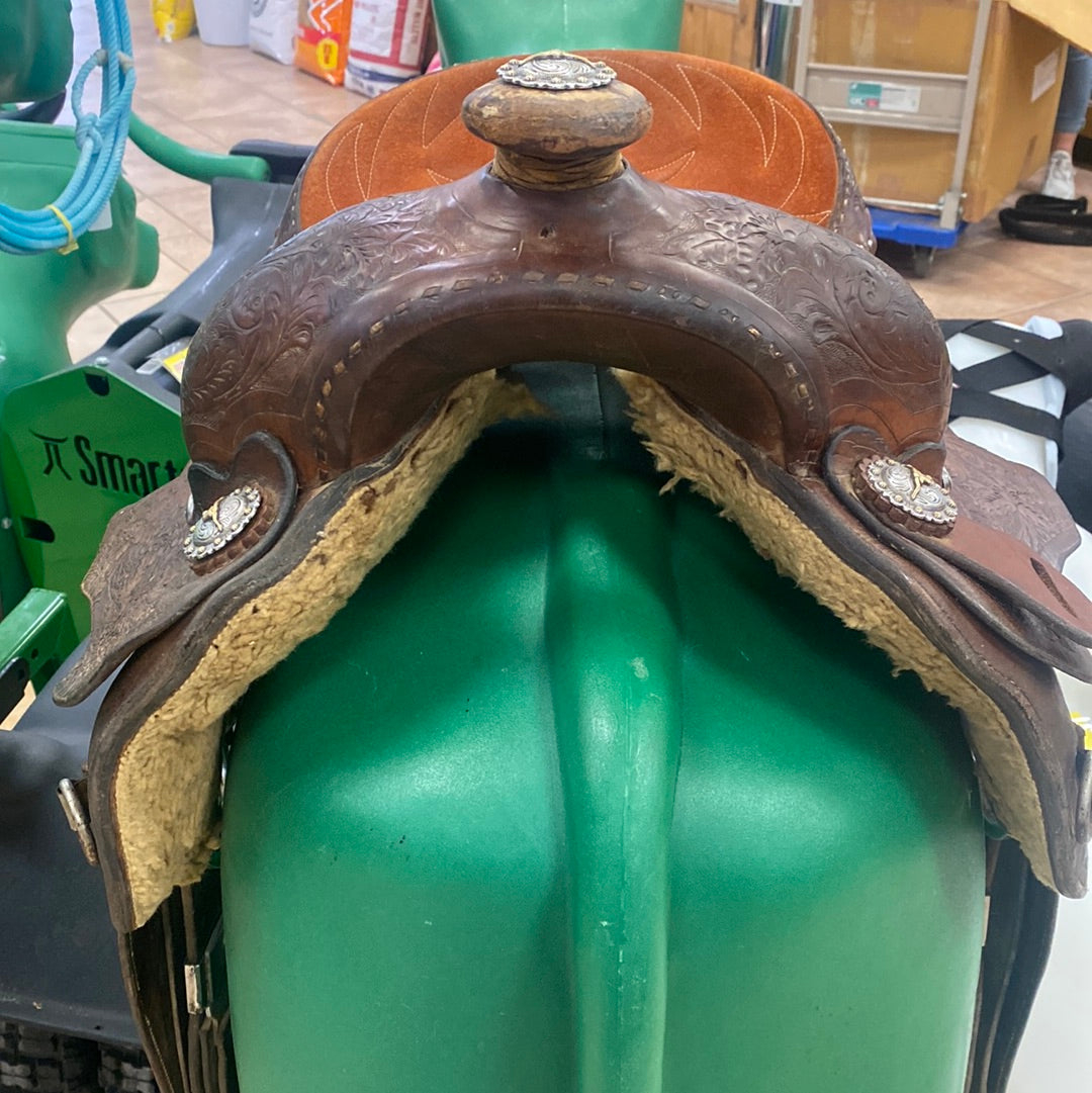 Hereford Tex Tan Saddle